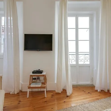 Διαμέρισμα Madragoa Cosy *