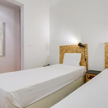 Apartment Madragoa Cosy Lisbon
